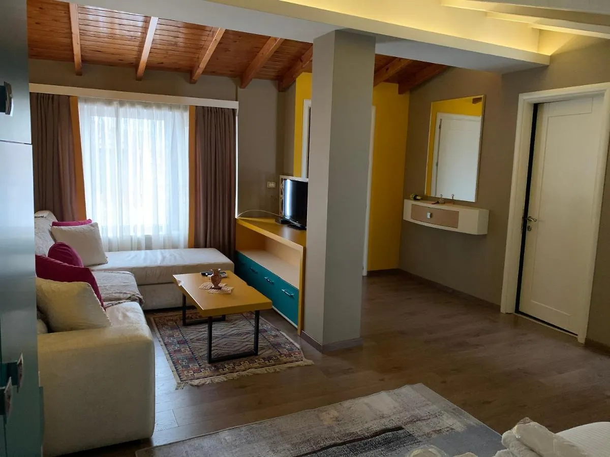 Guest House People Korce