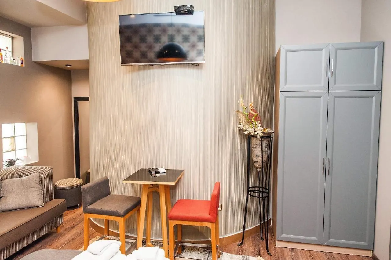 Guest House People Korce 3*,